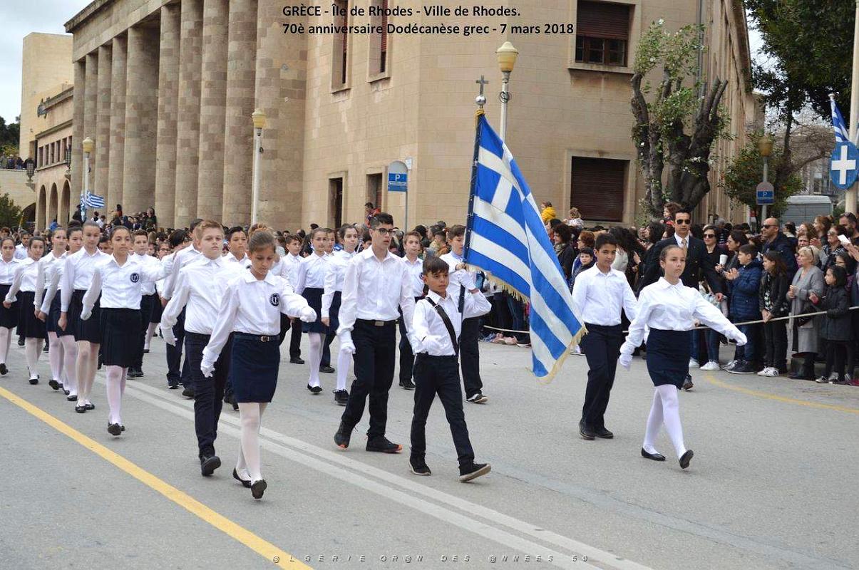 214- Rhodes- Defile Dodecanese grec.JPG